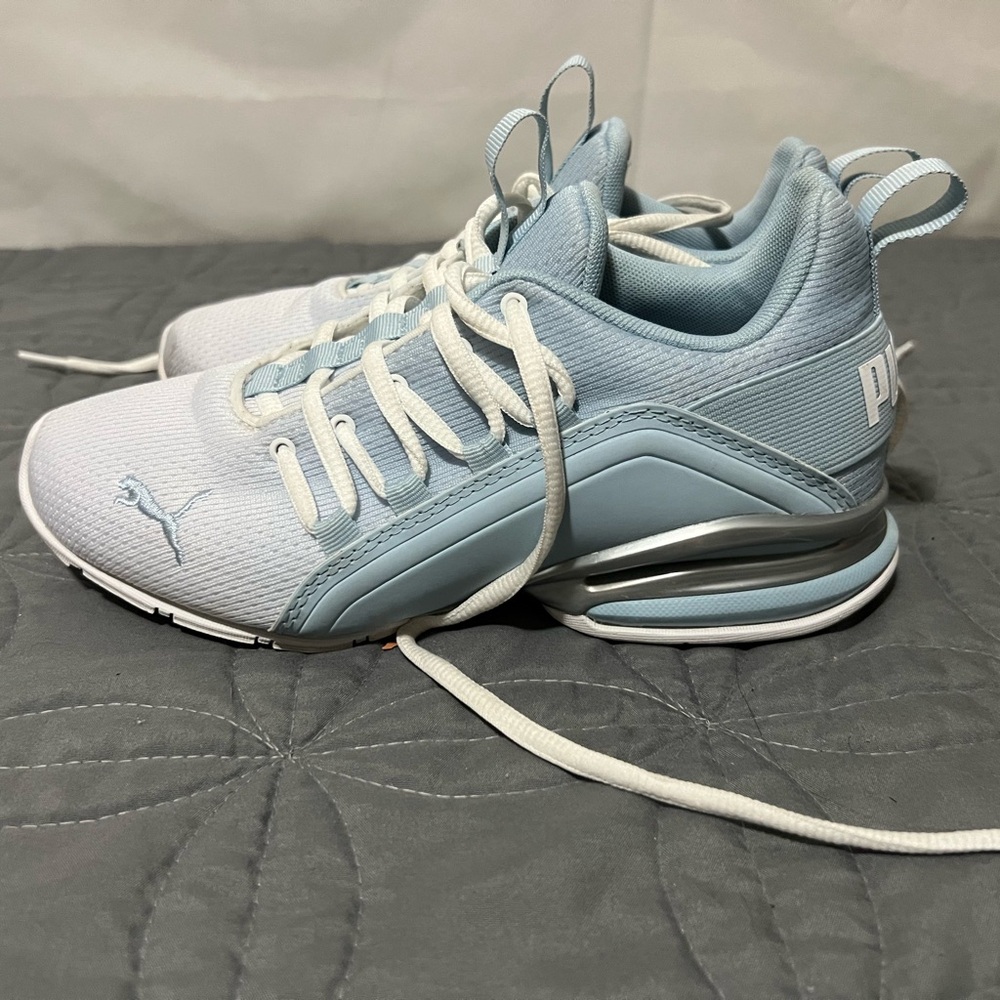 Girls Pumas